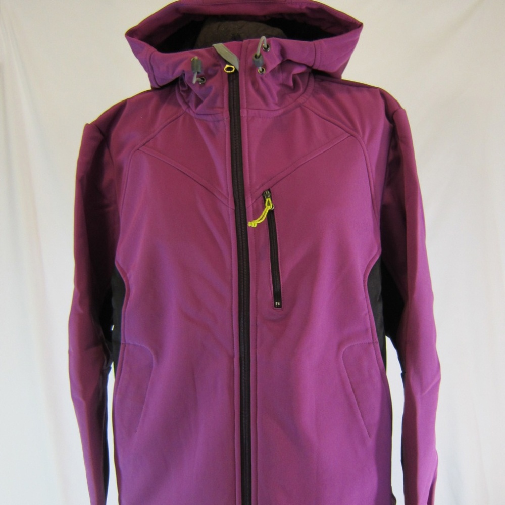 NWT Double Diamond Softshell Hooded Jacket